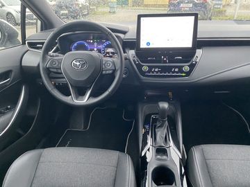 Car image 15