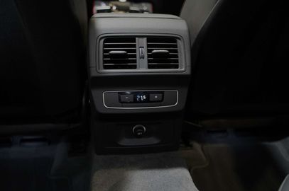 Car image 48