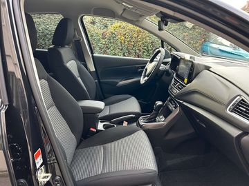 Car image 10