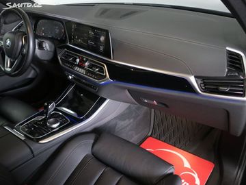 Car image 37