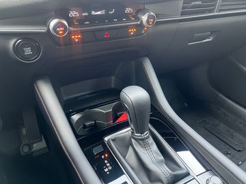 Car image 33