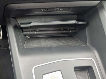 Car image 37