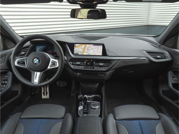 BMW 118i 100 kW image number 13