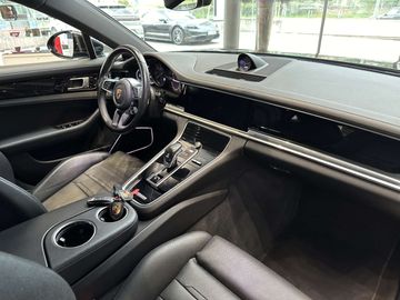 Car image 33