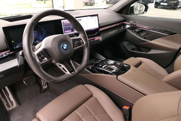 BMW 530 e 220 kW image number 4