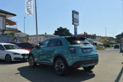 Car image 24