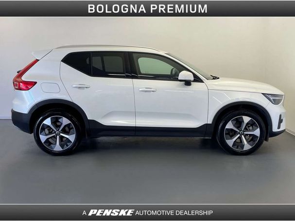 Volvo XC40 B3 Core 120 kW image number 6