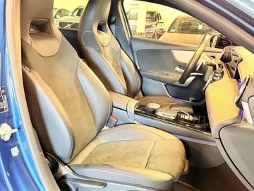Car image 33