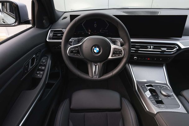 BMW 320i M Sport 135 kW image number 4