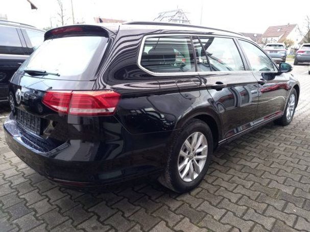 Volkswagen Passat Variant 2.0 TDI DSG Comfortline 110 kW image number 5