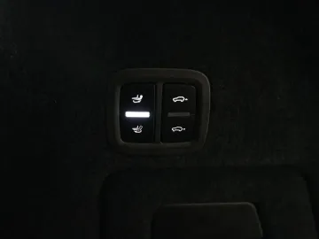 Car image 50