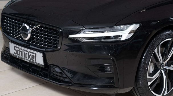 Volvo V60 B4 Plus 145 kW image number 4