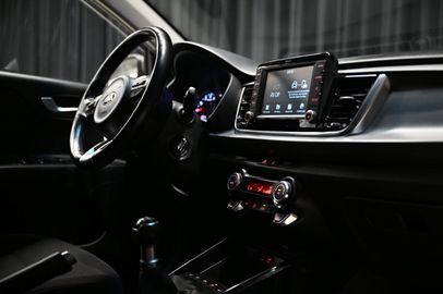 Car image 31