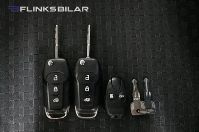 Car image 26