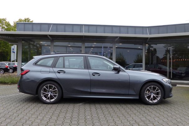 BMW 330i Touring 190 kW image number 3