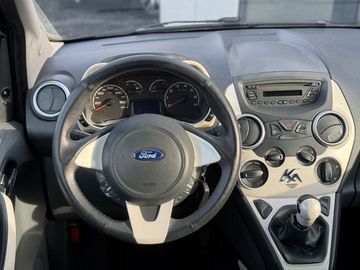 Car image 11