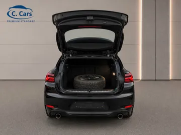 Car image 29