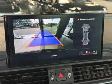 Car image 39