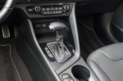 Car image 37