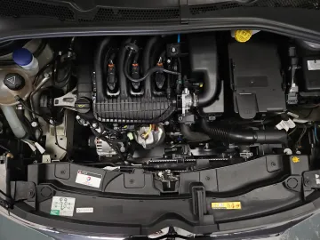 Car image 42