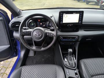 Car image 12