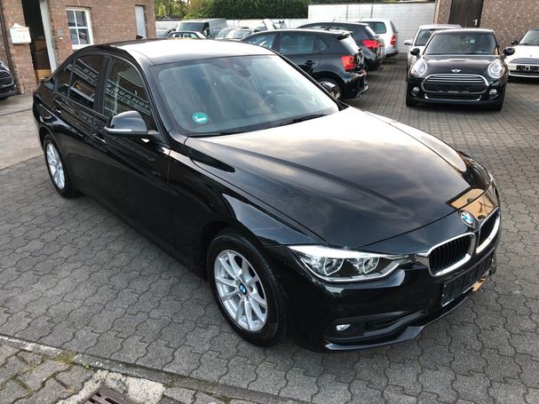 BMW 318i 100 kW image number 11