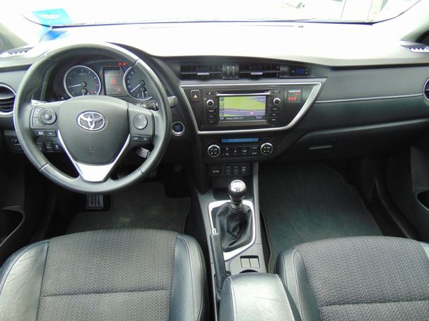 Toyota Auris 1.6 Valvematic Executive 97 kW image number 9