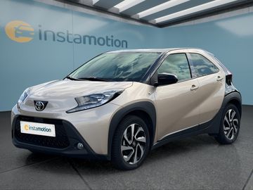Car image 1