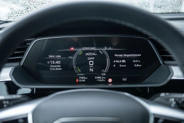 Audi e-tron 251 kW image number 23