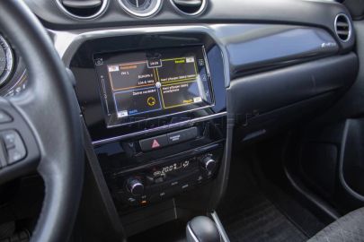 Car image 32