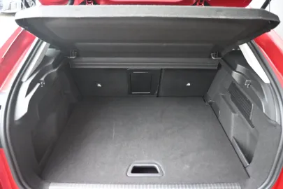 Car image 32
