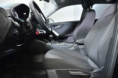 Car image 23