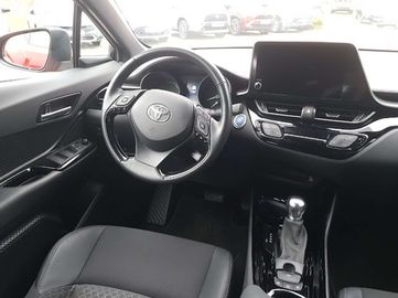 Car image 9