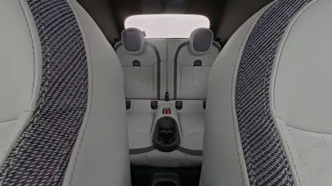 Car image 25