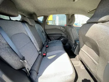 Car image 28