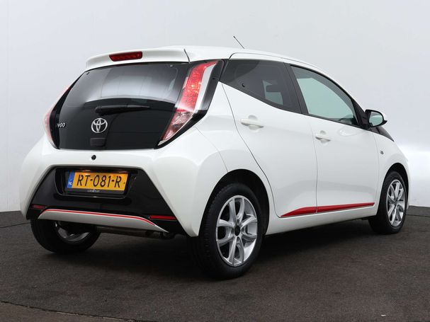 Toyota Aygo 51 kW image number 2