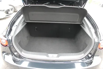 Car image 37