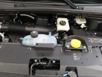 Car image 27