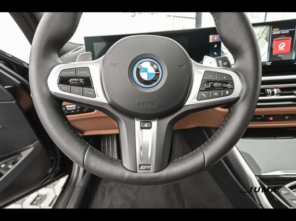 BMW 330e Touring 215 kW image number 7