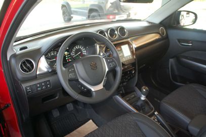 Car image 13