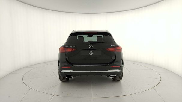 Mercedes-Benz GLA 200 d 4Matic 110 kW image number 3