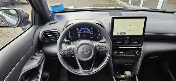 Car image 10