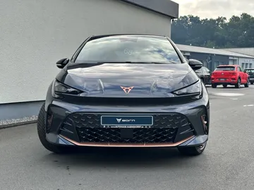Car image 25