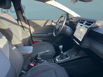 Car image 13