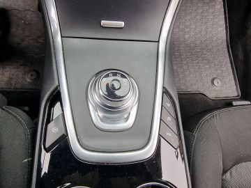 Car image 37