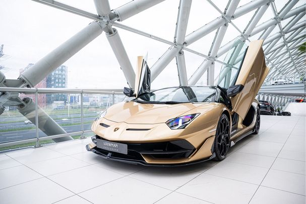 Lamborghini Aventador Roadster SVJ 566 kW image number 12