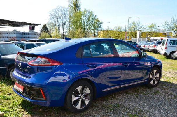 Hyundai Ioniq Elektro 88 kW image number 46