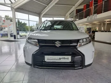 Car image 4