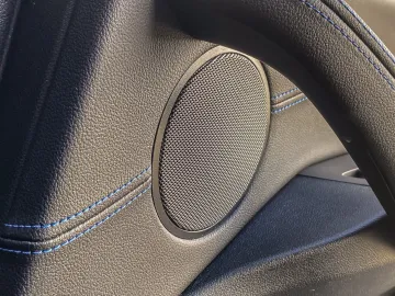 Car image 50