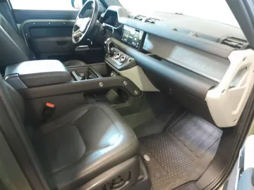 Car image 42